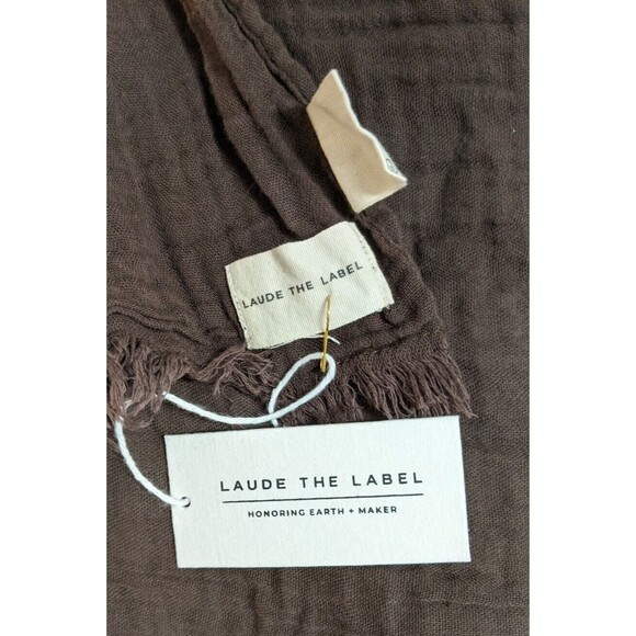 NWT~LAUDE the Label Bubble Gauze Scarf in Carob Chocolate Brown Wrap NEW! - Picture 15 of 15